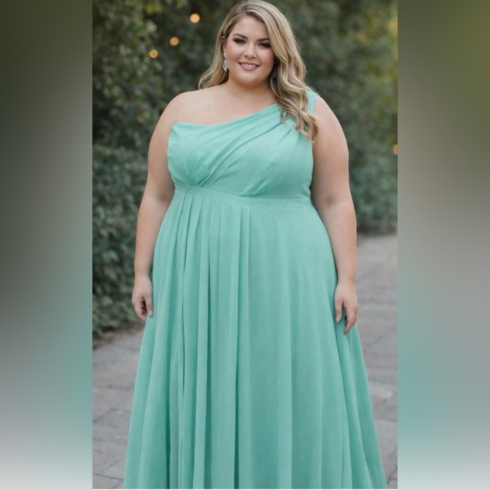 David's Bridal One Shoulder Formal Dress Women's Size 28 Green Zip Ba